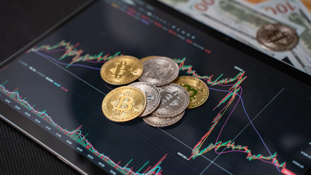 Crypto advocates call for calm after Bitcoin’s ‘volatile’ week ends in modest gains