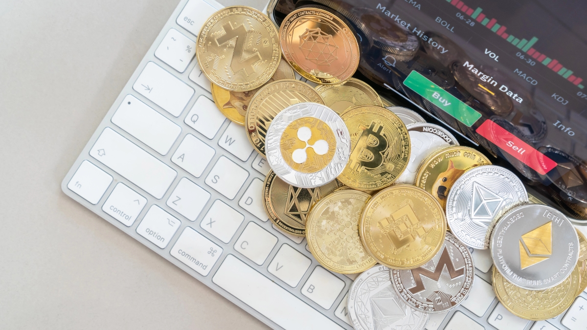 Bitcoin recovers from brutal selloff — but these altcoins stay down