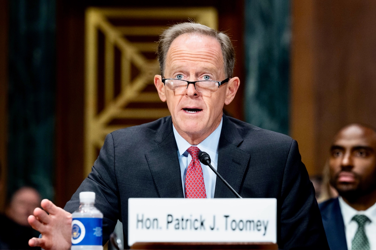 Former US senator Toomey sees no path for crypto legislation; Venezuela prison raid reveals Bitcoin miners