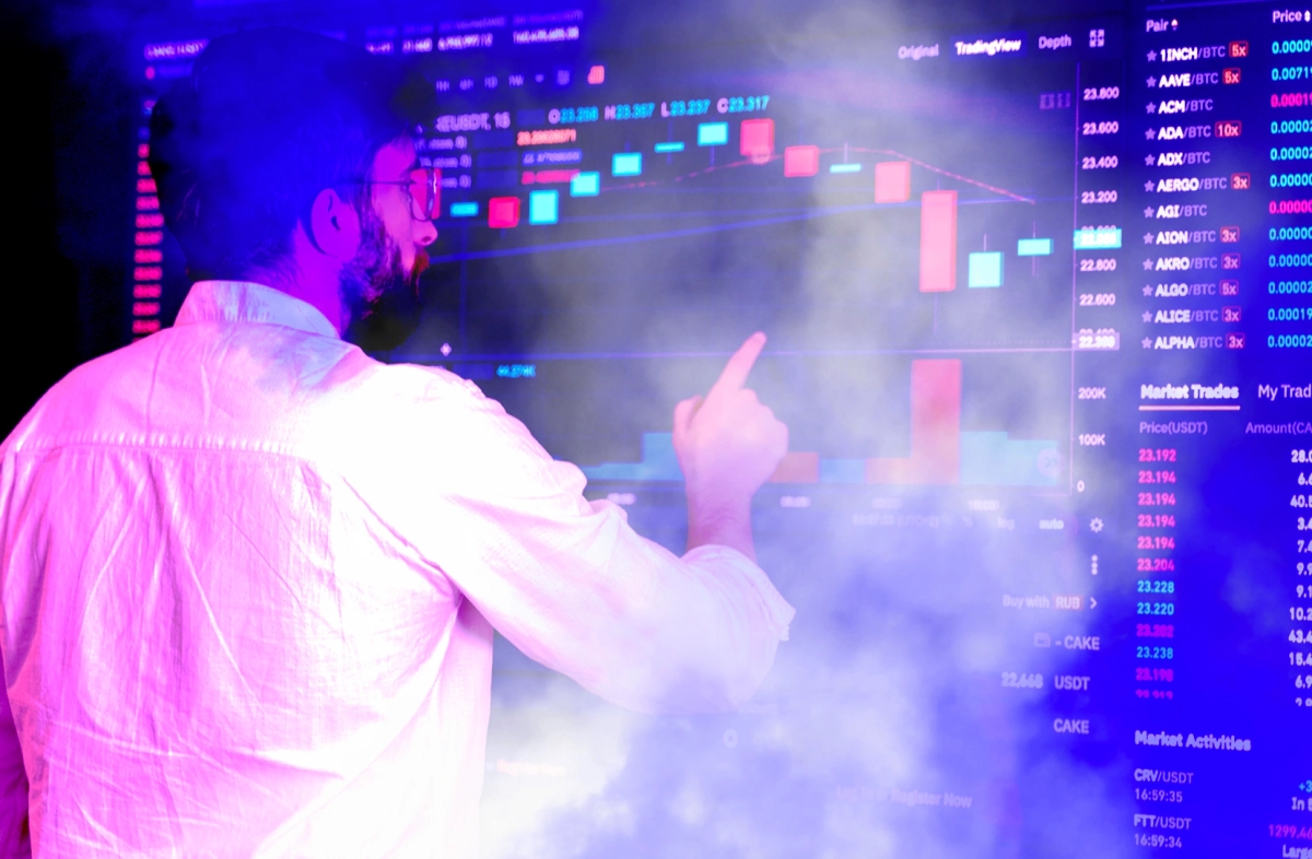 Why Bitcoin traders are taking fewer risky bets and what that means for its price